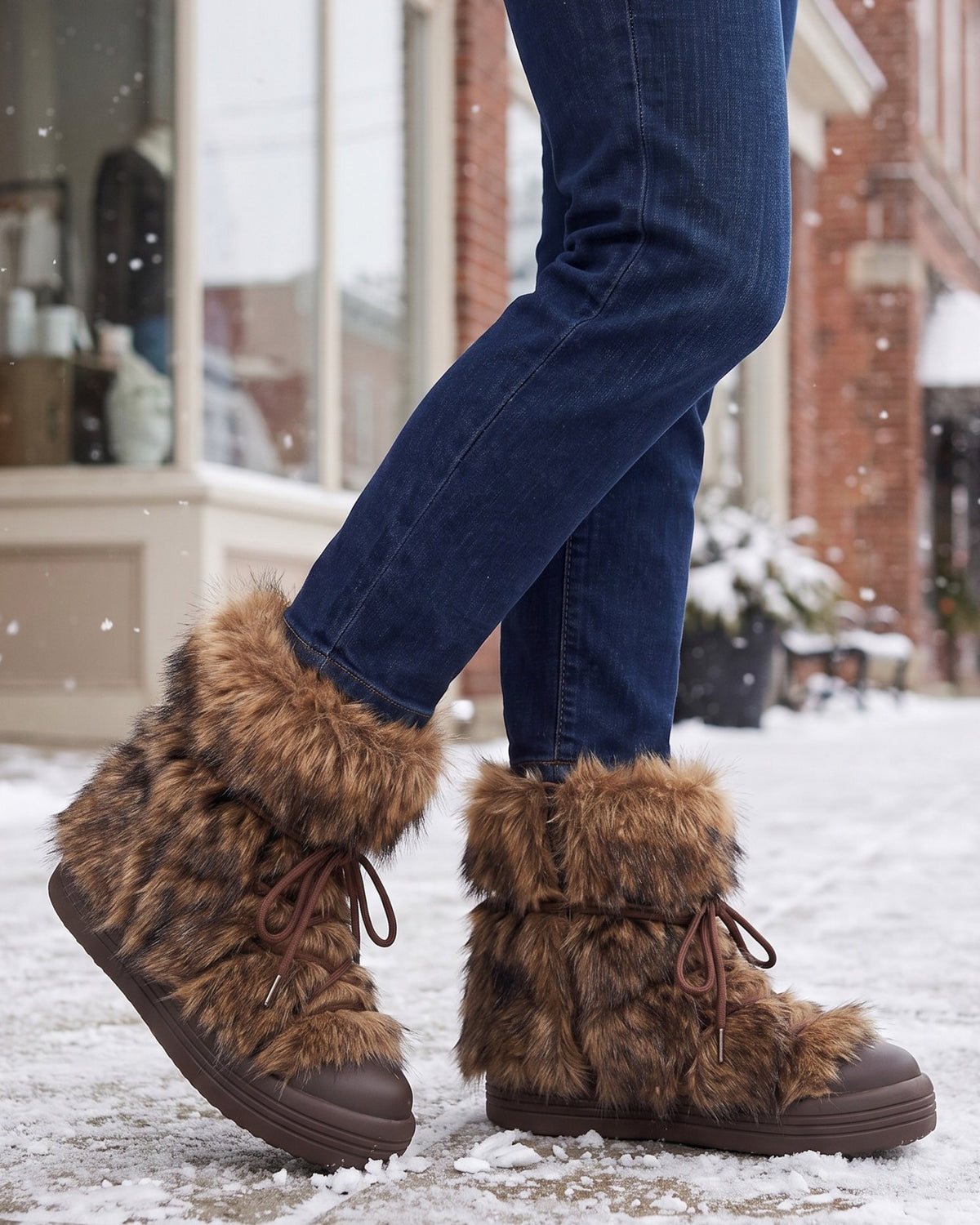 lacey-fuzzy-faux-fur-snow-boots-women-s-brown-lace-up-platform-winter-boots 6