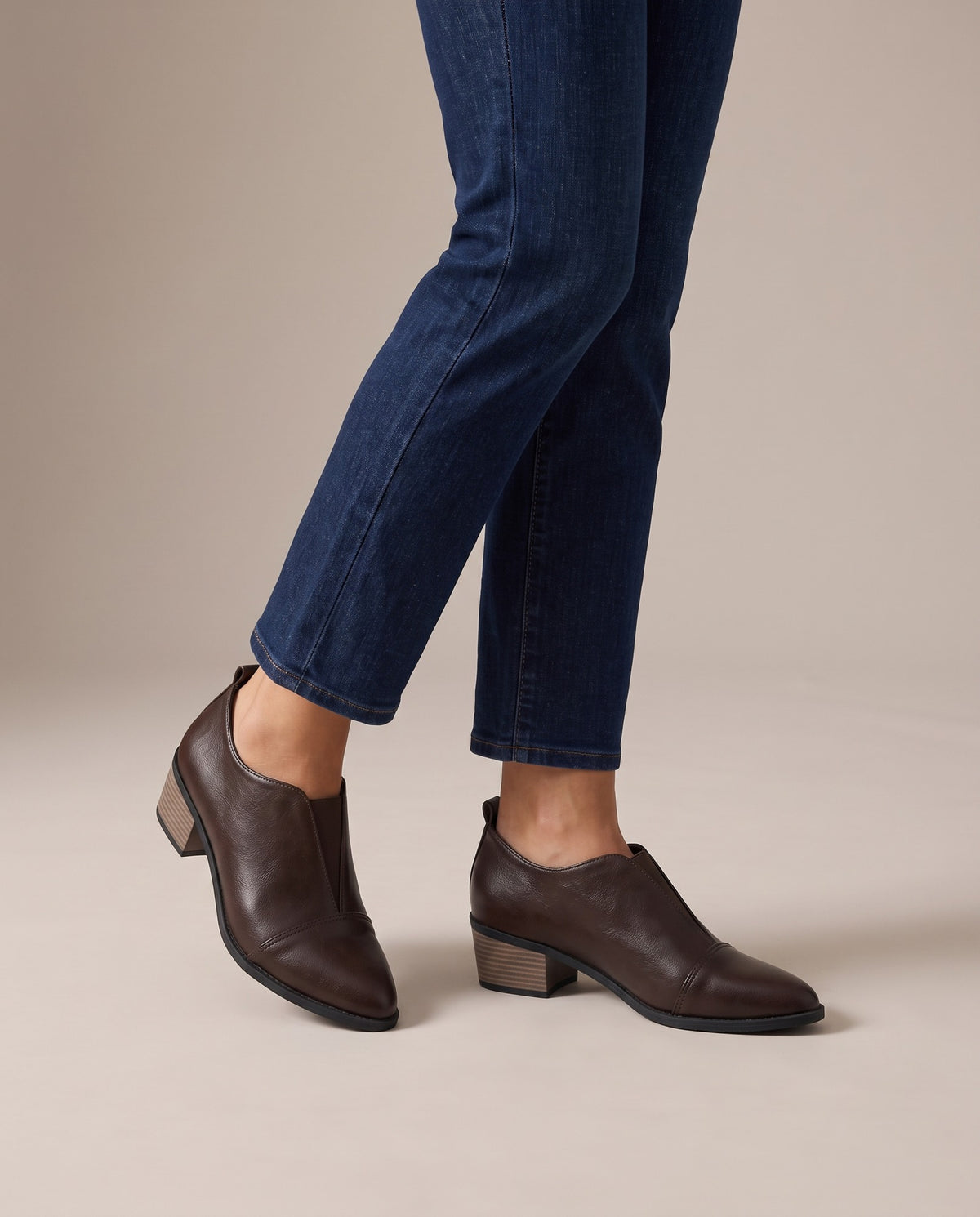 joss-pointed-toe-slip-on-ankle-boots-women-s-brown-leather-look-block-heel-shooties 5