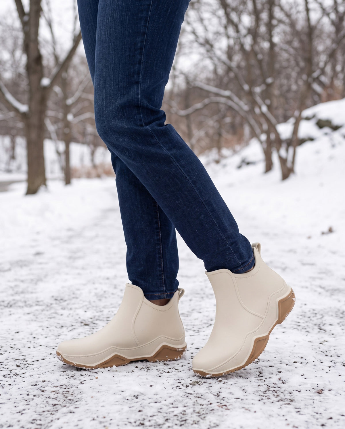 lumi-pull-on-rubber-look-ankle-boots-women-s-cream-wavy-sole-slip-on-booties 6