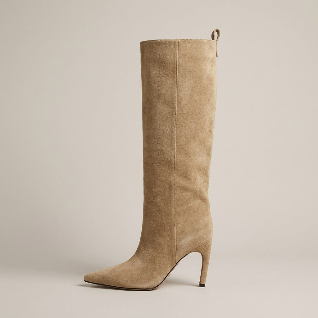 Vera beige knee-high boot, side view of the stiletto heel